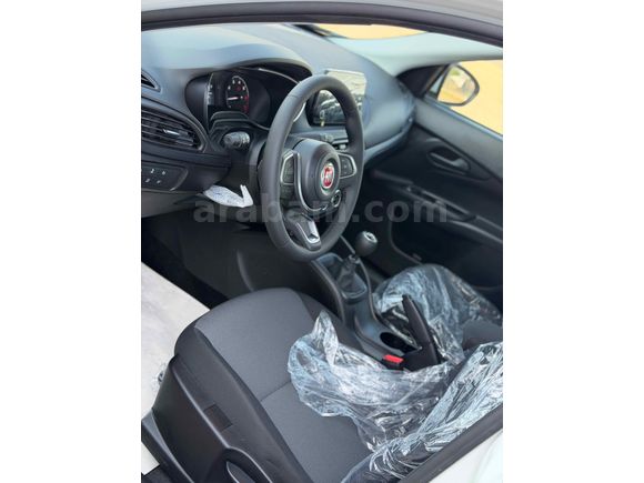 Galeriden Fiat Egea 1.4 Fire Easy Plus 2024 Model Mersin