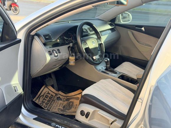 TEMİZ BAKIMLI 2006 PASSAT 1.6FSİ DSG