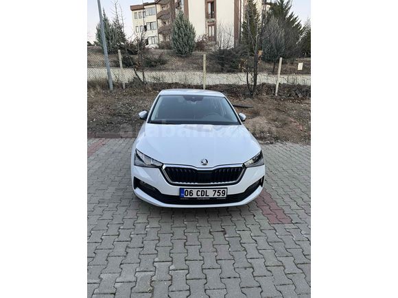 TRAMERSIZ TEMIZ SKODA SCALA PREMIUM 80.000