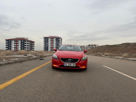 Sahibinden Volvo V40 1.6 D Premium 2014 Model