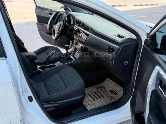 S&F'den İlk Sahibinden Toyota Corolla