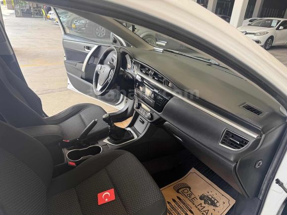 S&F'den İlk Sahibinden Toyota Corolla