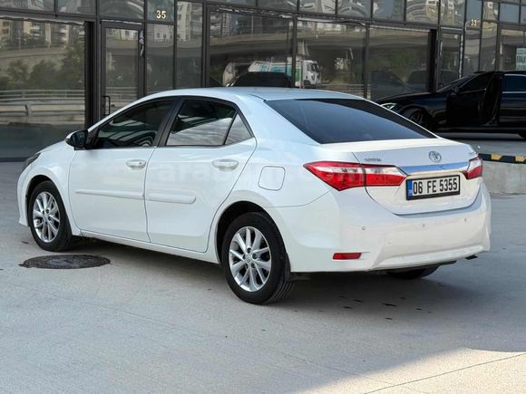 S&F'den İlk Sahibinden Toyota Corolla