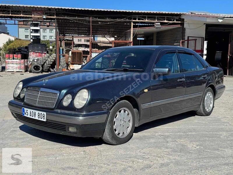 Galeriden Mercedes - Benz E 200 Elegance 1998 Model Manisa 340.000 km Yeşil