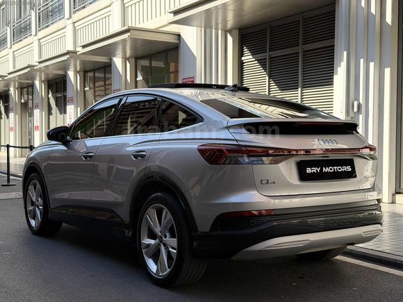 BAYİ ÇIKIŞLI- HEAD UP- SONOS- 45 e-Tron Q4 SPORTBACK