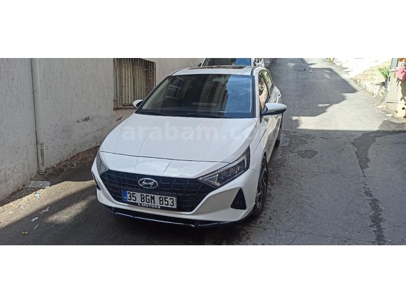 Sahibinden Hyundai i20 1.4 MPI Style Plus  sanruflu 2022 Model