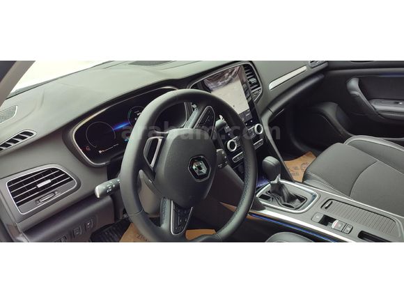 Sahibinden Renault Megane 1.5 Blue DCI Icon 2025 Model