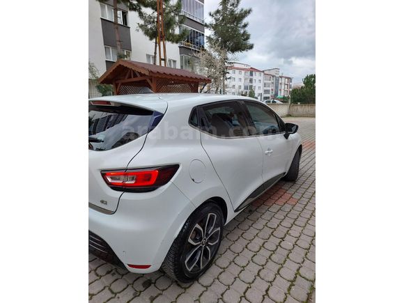 Öğretmenden değişensiz boyasız tramersiz ıcon clio
