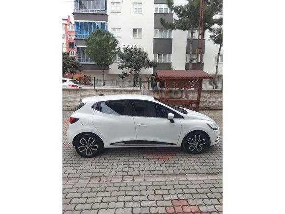 Öğretmenden değişensiz boyasız tramersiz ıcon clio