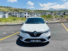 MEGANE IV HATASIZ  MAKYAJLI KASA DİZEL OTOMATİK 