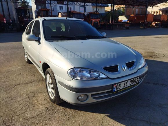 Sahibinden Renault Megane 1.6 Dynamique 2003 Model Adıyaman