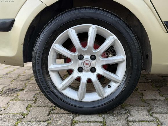 OPEL ASTRA 1.6 ENJOY MÜKEMMEL TEMİZLİKTE