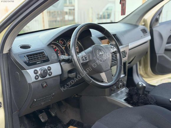 OPEL ASTRA 1.6 ENJOY MÜKEMMEL TEMİZLİKTE