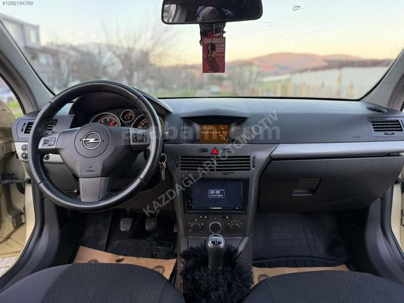 OPEL ASTRA 1.6 ENJOY MÜKEMMEL TEMİZLİKTE