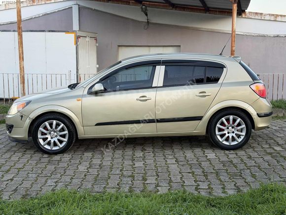 OPEL ASTRA 1.6 ENJOY MÜKEMMEL TEMİZLİKTE