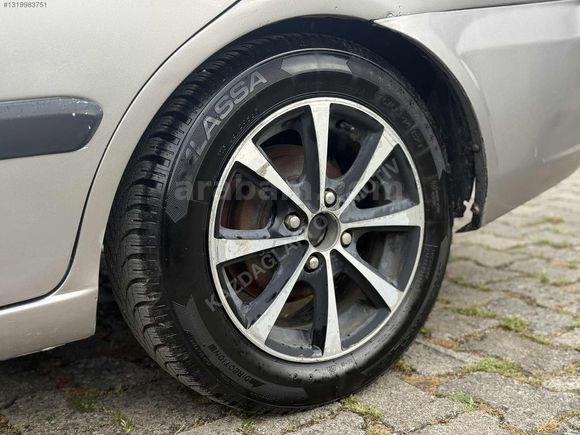 HYUNDAİ ACCENT 1.3 ADMİRE KLİMALI MÜKEMMEL TEMIZLIKTE