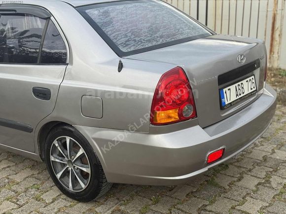 HYUNDAİ ACCENT 1.3 ADMİRE KLİMALI MÜKEMMEL TEMIZLIKTE