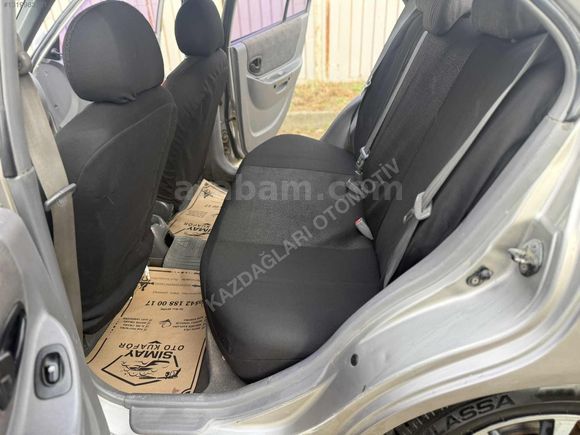 HYUNDAİ ACCENT 1.3 ADMİRE KLİMALI MÜKEMMEL TEMIZLIKTE