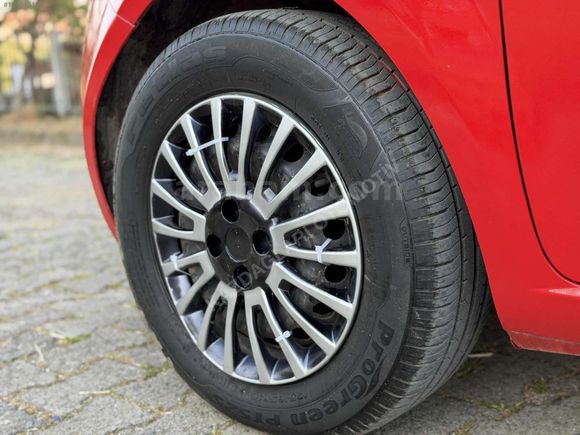 FİAT PUNTO 1.4 FİRE ACTİVE MÜKEMMEL TEMZİLİKTE