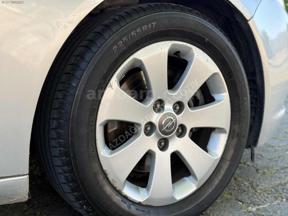 OPEL INSGİNİA 1.6 TURBO EDİTİON ELEGANCE 180HP HATASIZ