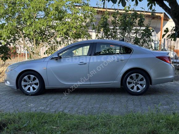 OPEL INSGİNİA 1.6 TURBO EDİTİON ELEGANCE 180HP HATASIZ