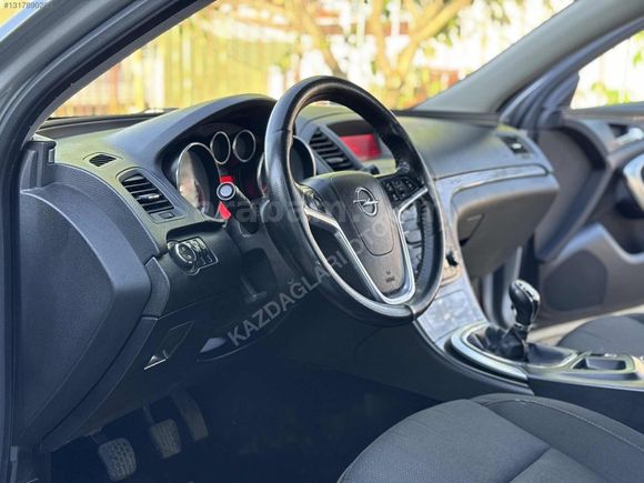 OPEL INSGİNİA 1.6 TURBO EDİTİON ELEGANCE 180HP HATASIZ