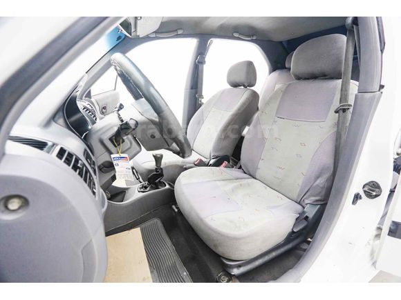Galeriden Hyundai Accent 1.5 CRDi Admire 2003 Model Ankara