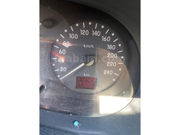 Sahibinden Renault Clio 1.4 RTA 2000 Model 