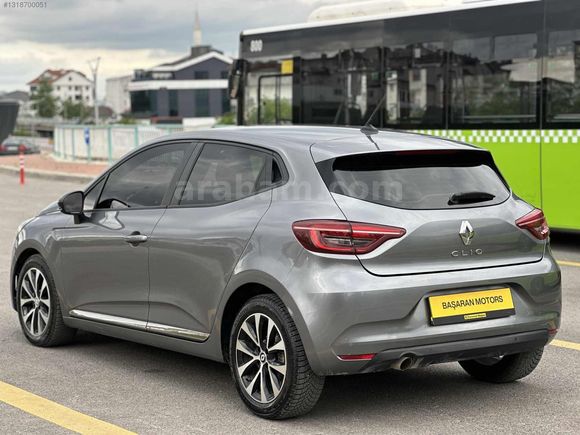 2023 MODEL CLİO TOUCH 86.000 KM