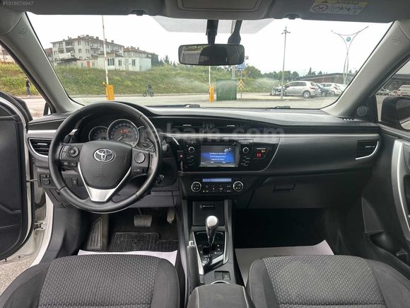 DİZEL OTOMATİK COROLLA DÜŞÜK KM TOUCH PAKET