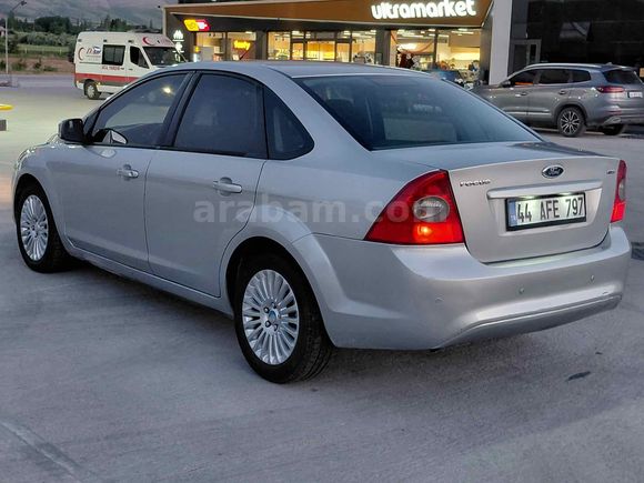 Sahibinden Ford Focus 1.6 TDCi Titanium 2011 Model 