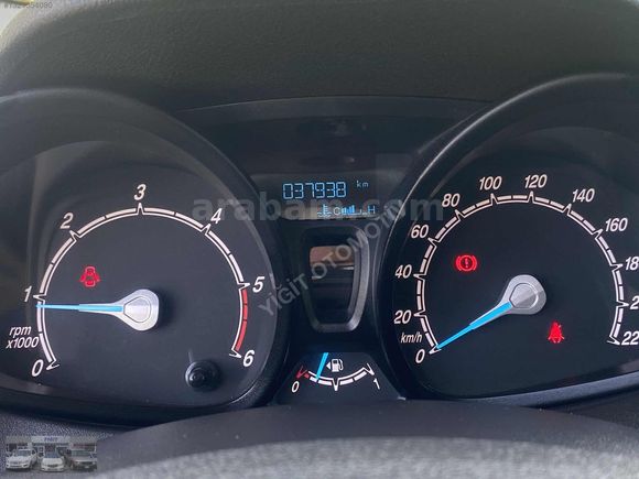 2023 MODEL TRANSİT COURİER 1.5 TDCI TREND KLİMALI 37983 KM DE