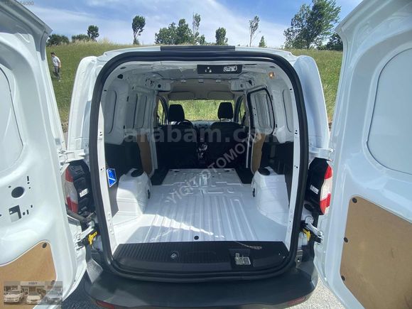 2023 MODEL TRANSİT COURİER 1.5 TDCI TREND KLİMALI 37983 KM DE