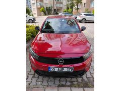 Sahibinden Opel Corsa 1.2 T Edition 2025 Model  26.000 km Bordo