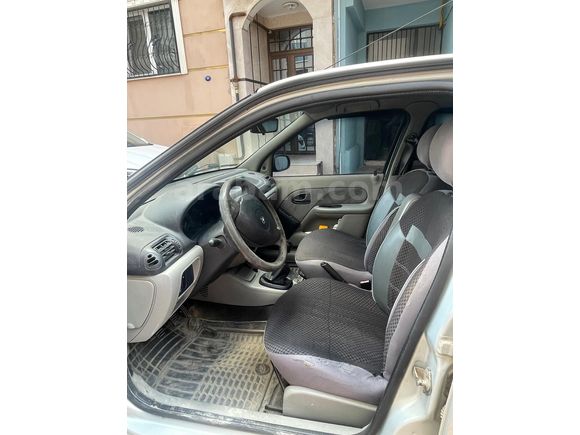 Sahibinden Renault Clio 1.5 dCi Expression 2004 Model  248.000 km Gri
