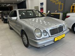 1997 MODEL MERCEDES E200 ELEGANCE