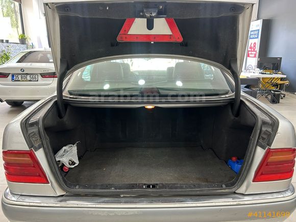1997 MODEL MERCEDES E200 ELEGANCE