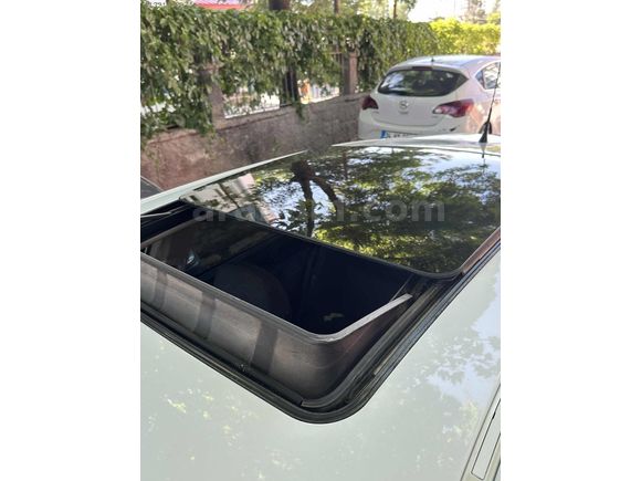 İLHAN AUTO'DAN EMSALSİZ CAM TAVANLI OPEL ASTRA 1.3 CDTI