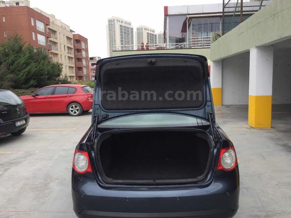 ? İLHAN AUTO'DAN 2009 VOLKSWAGEN JETTA MIDLINE ?