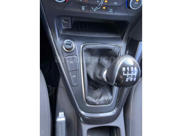 Sahibinden Ford Focus 1.6 TDCi Titanium 2016 Model 