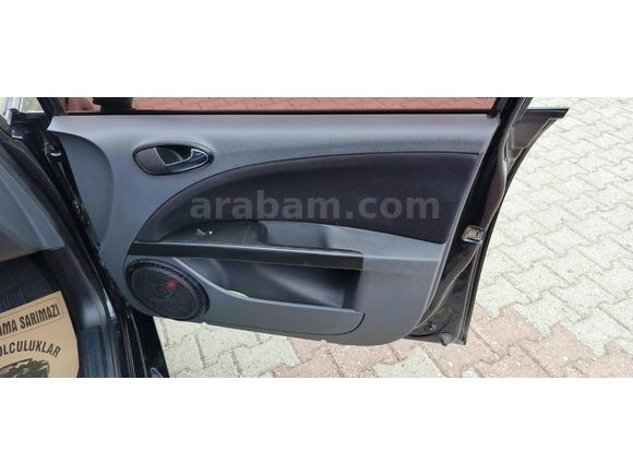 1.6 LEON STAYLANCE/ WAREX EGSOZ+ SES SİSTEMİ SPORTİF GÖRÜMÜM