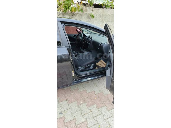 1.6 LEON STAYLANCE/ WAREX EGSOZ+ SES SİSTEMİ SPORTİF GÖRÜMÜM