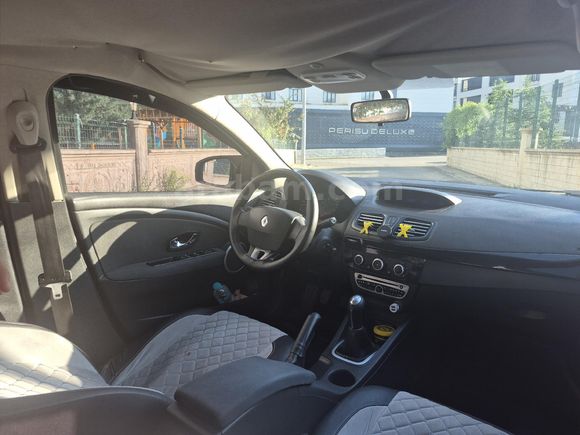 Sahibinden Renault Fluence 1.5 dCi Extreme 2012 Model