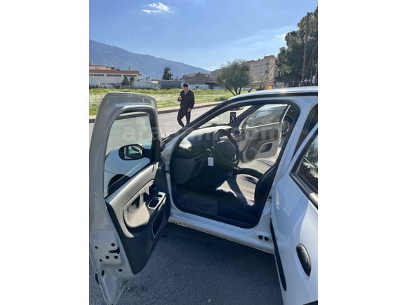 Sahibinden Renault Clio 1.4 Authentique 2007 Model  141.000 km Beyaz
