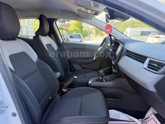 2025*BOYASIZ*14.ooo KM*1.0 TCE X TRONİC EVOLUTİON*APPLCAR*G.GRÜŞ