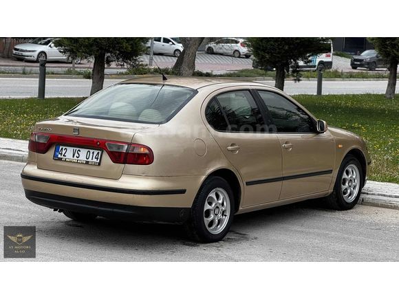 TOYOTA PARASINA TEK DEĞİŞENLİ