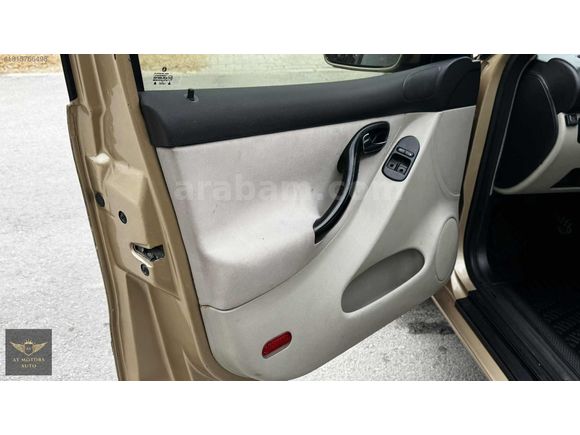 TOYOTA PARASINA TEK DEĞİŞENLİ