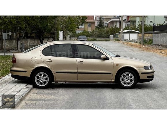 TOYOTA PARASINA TEK DEĞİŞENLİ
