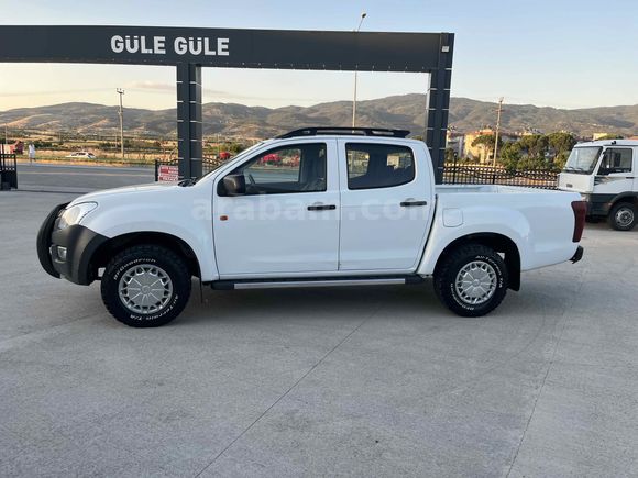 2012 model Isuzu D-Max 2.5 4x4T