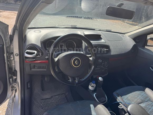 Sahibinden Renault Clio 1.5 dCi Extreme 2009 Model